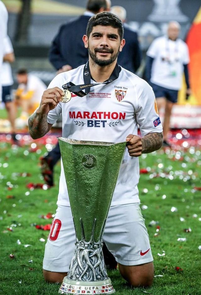 星空彩票 -包含加时末段塞维利亚调整名单以备欧联，扳平良机环节打磨，气氛紧张，纪律约束更严格的词条