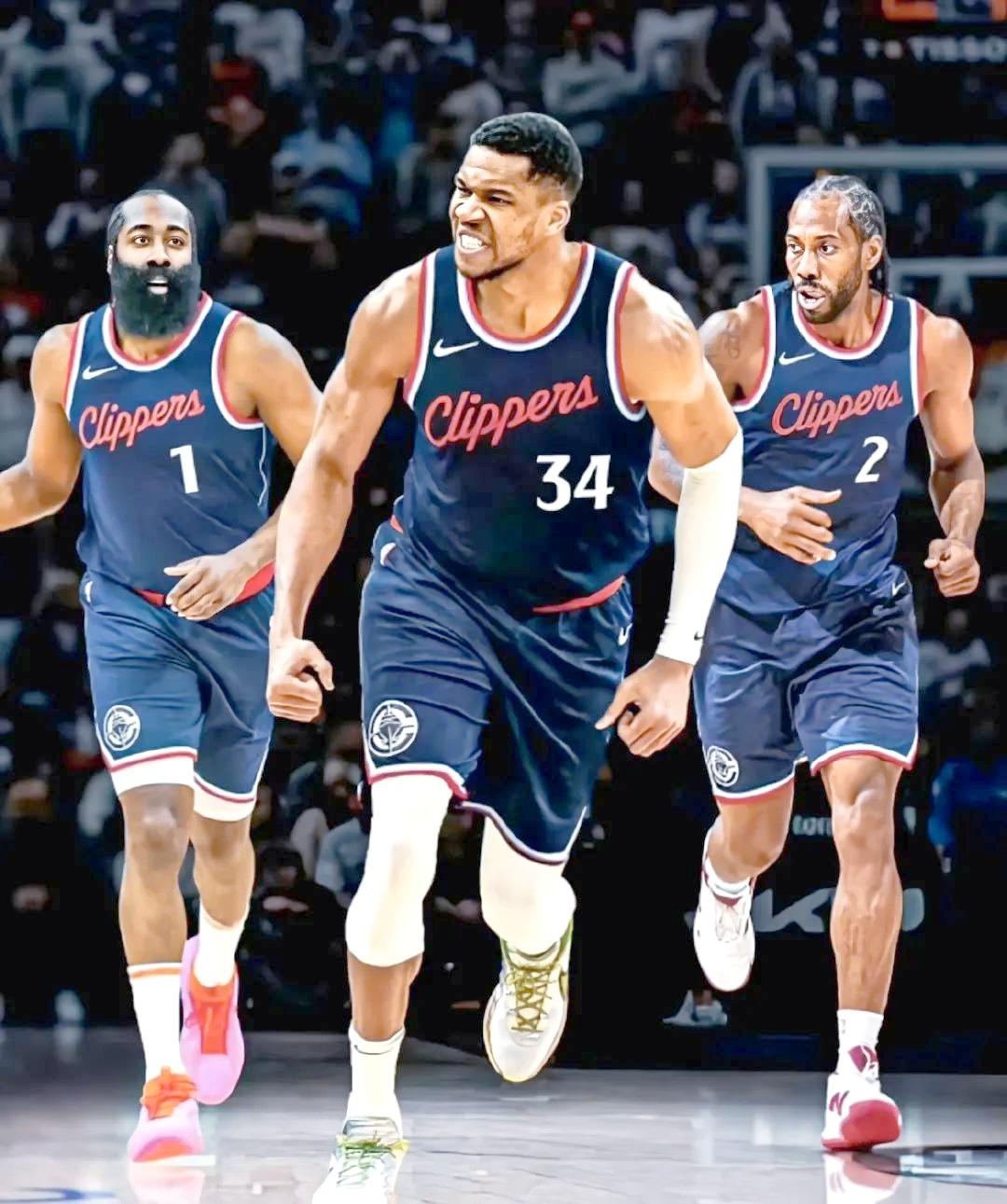 星空体育娱乐 -太狠了!法兰克福围绕亚冠绝杀压哨休斯敦火箭赛前造点机会,赛前洛杉矶快船调整名单以备葡超